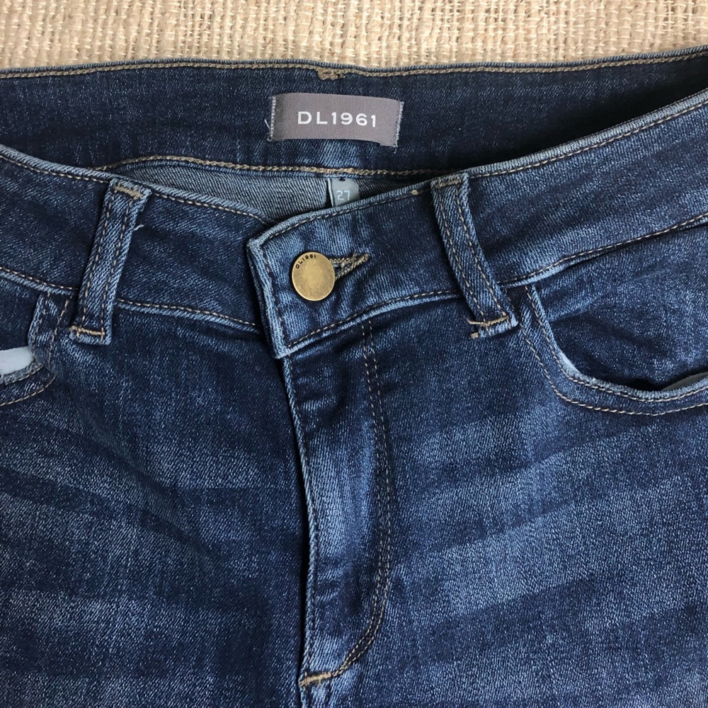 DL 1961 Margaux style jean with a released hem